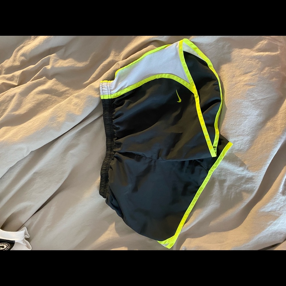 nike shorts kids